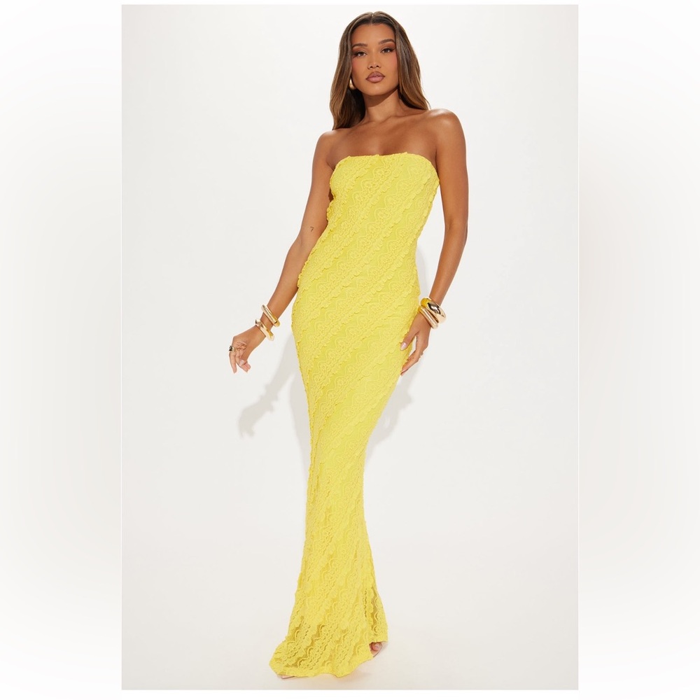 Fashion Nova Lavish in Lace Maxi Dress - Yellow Strapless Backless